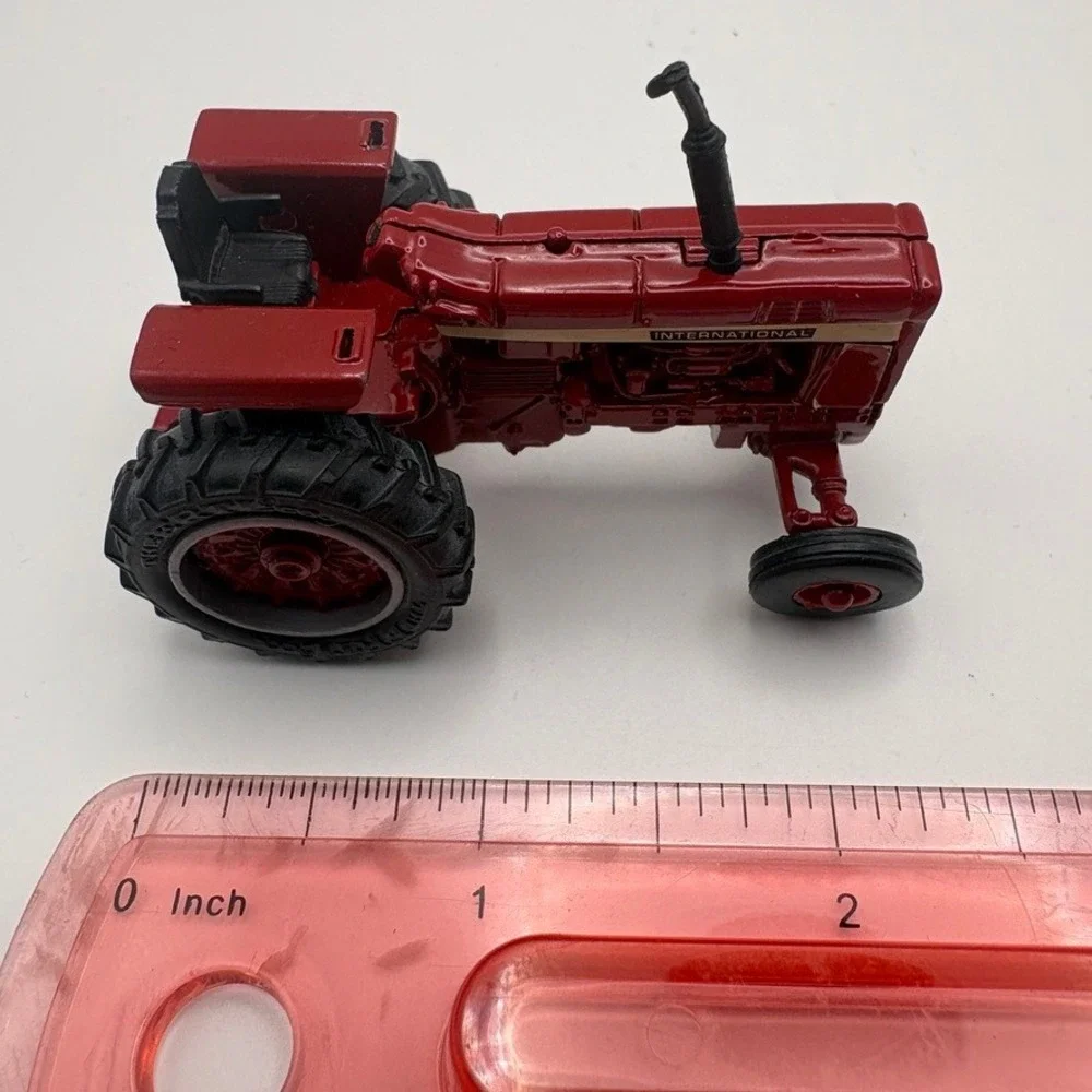 Ertl 1/64 Case International Harvester‎ Farm Toy Set Combine Tractor Loader Red
